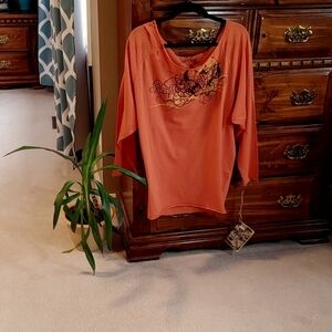 💚NWT Ladies Long Sleeve T-Shirt